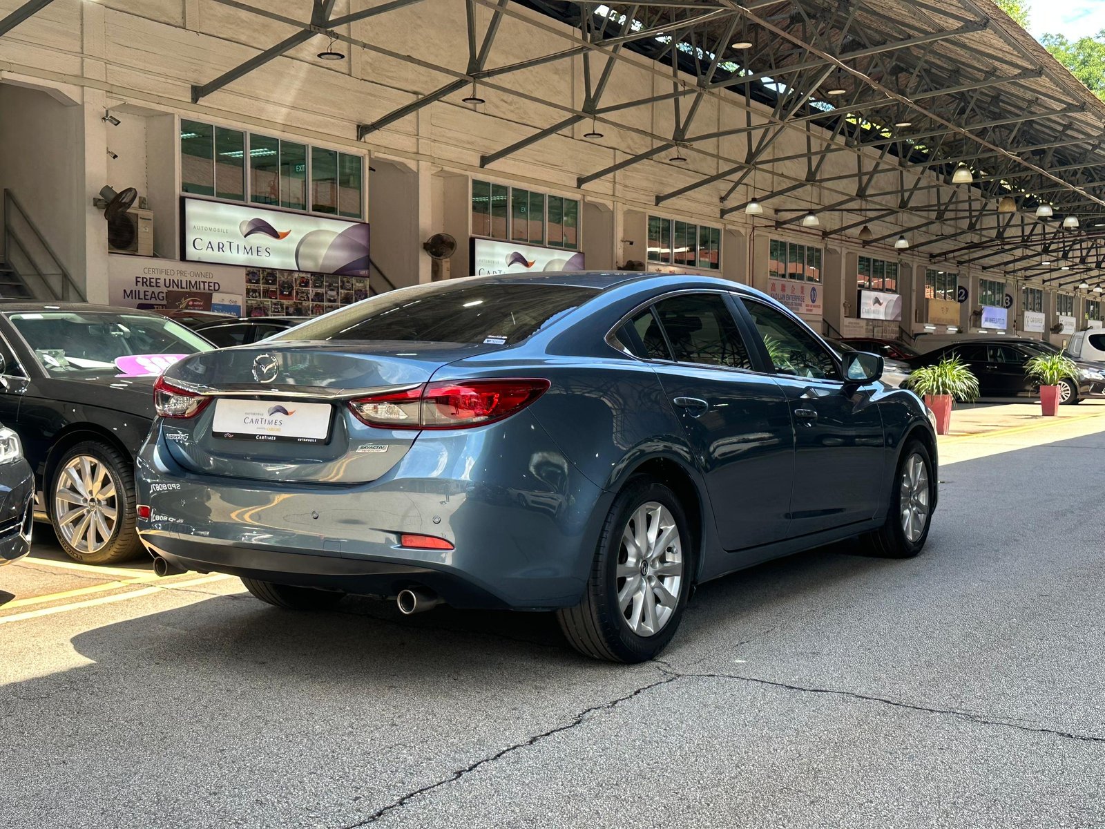 Mazda 6 2.0 Executive photo 2